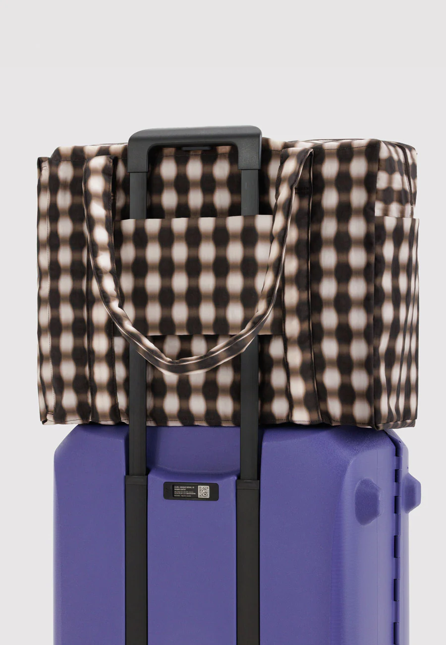 Baggu Cloud Carry-On  Blurred Gingham Brown - Image 2