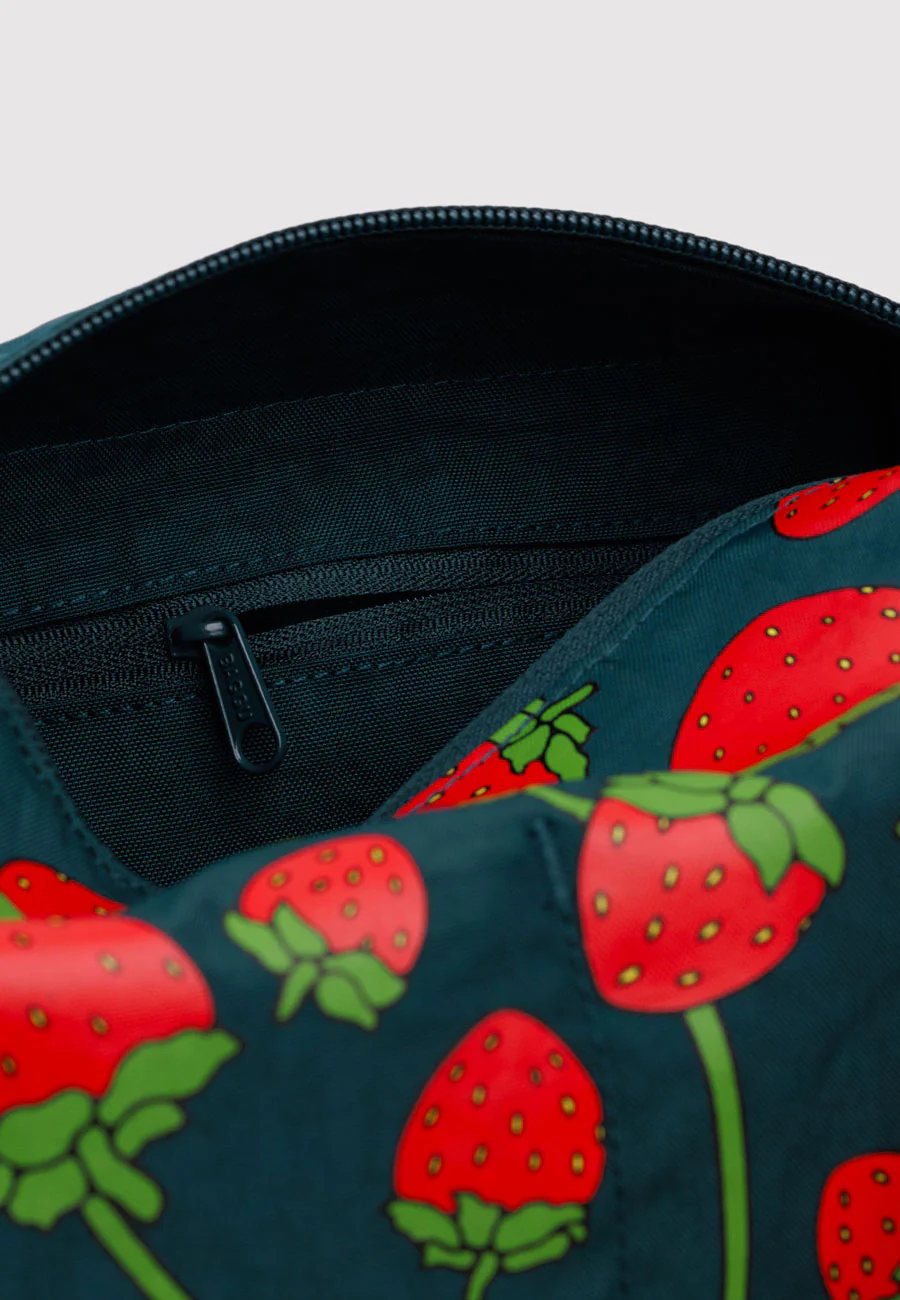 Baggu Dopp Kit Strawberry Blossom - Image 3