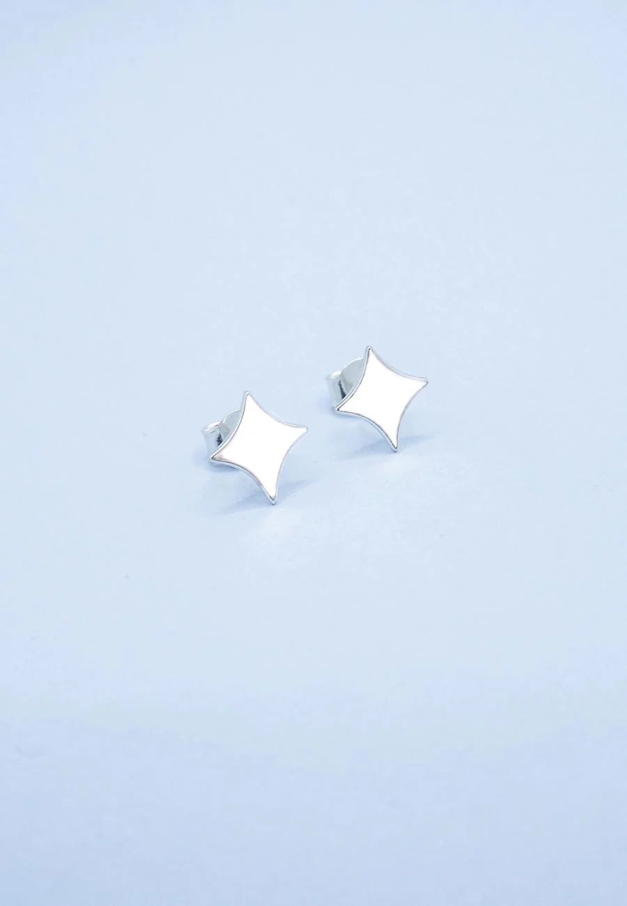 Chills Sparkle Studs Earrings