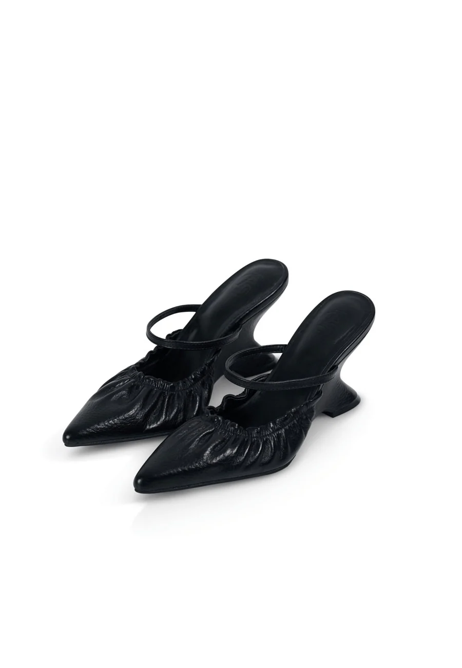 Commonplace Essentials Claro Heel Black - Image 3