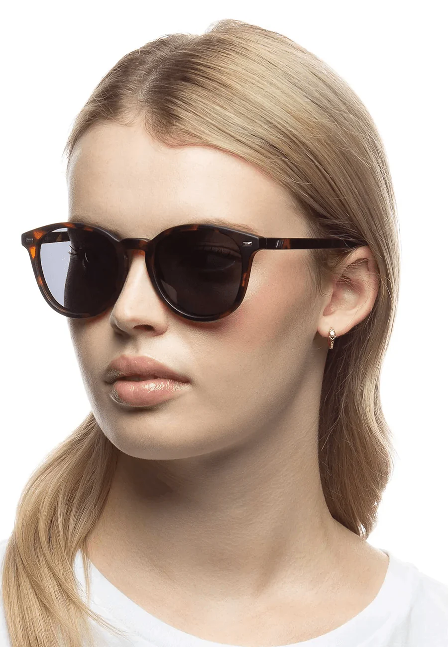 Le Specs Bandwagon Matte Tort - Image 4