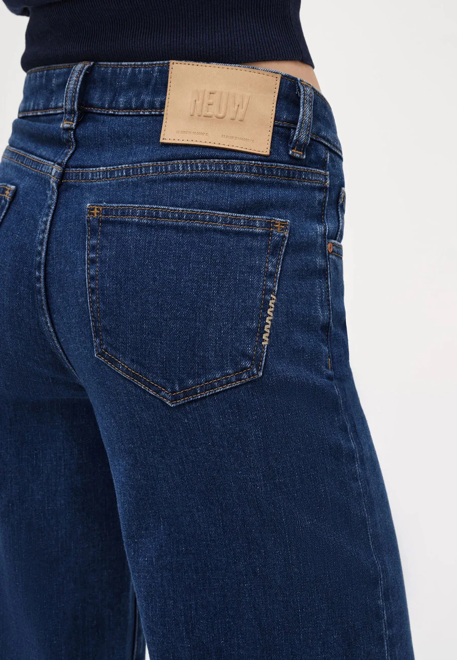 Neuw Eva Wide Jean Indigo Muse - Image 5